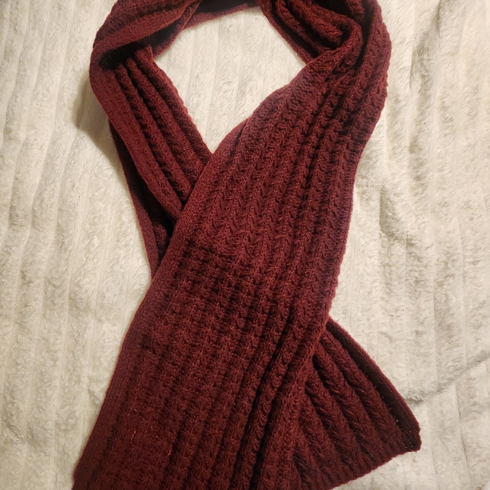 Men's Classic Maroon Knit Scarf